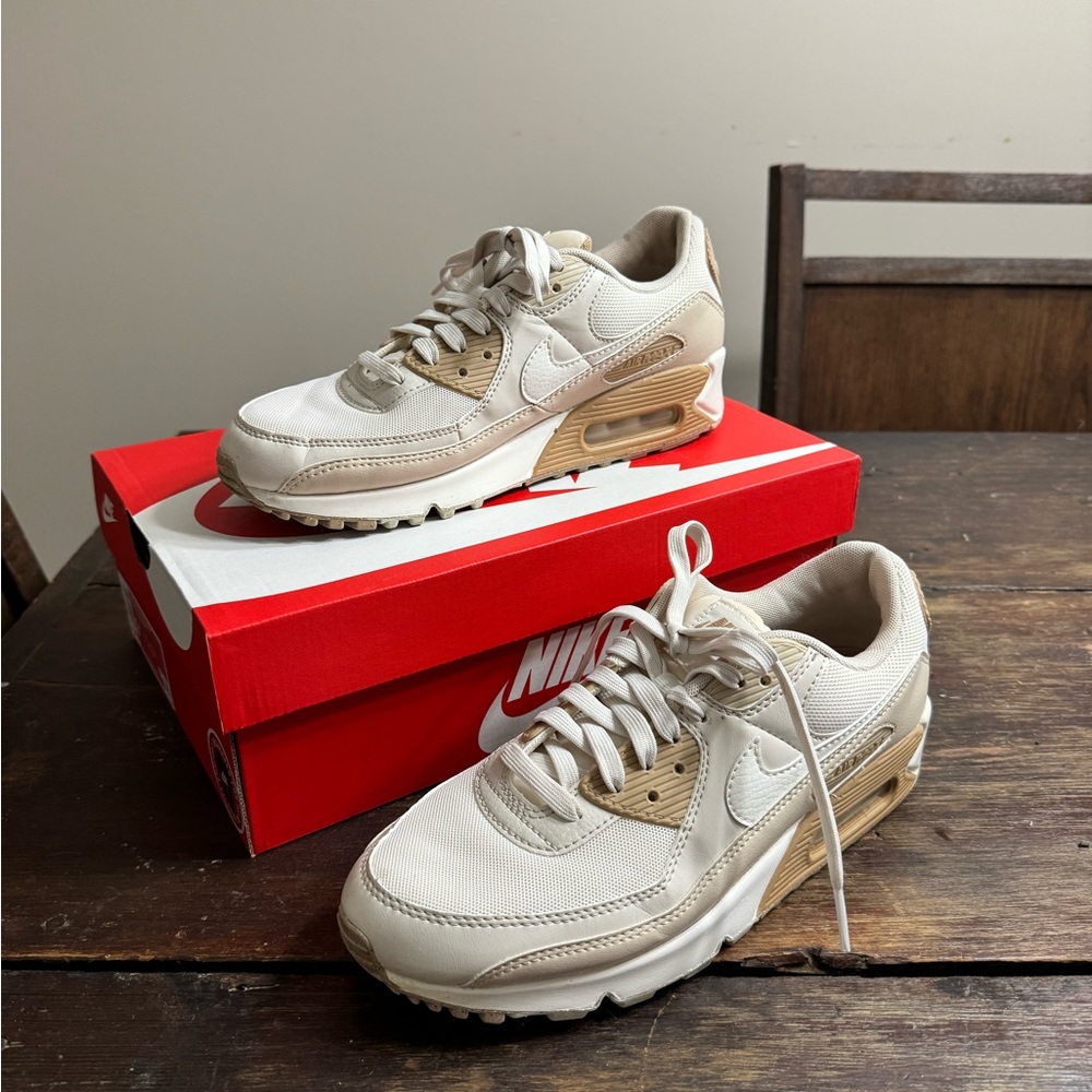 Nike Womens Air Max Sneakers - White and Tan 9.5 - Picture 2 of 8